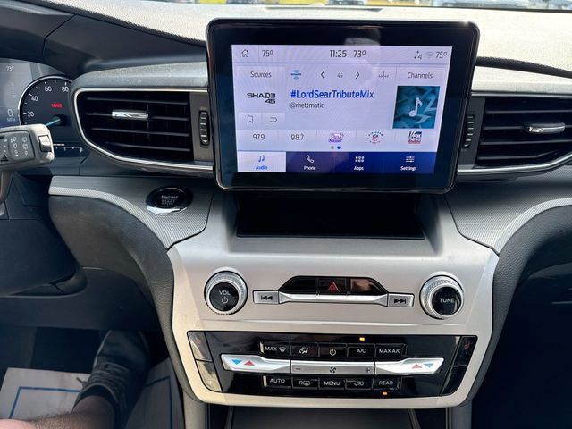 Certified 2022 Ford Explorer XLT w/ Equipment Group 202A AWD/4WD image 17