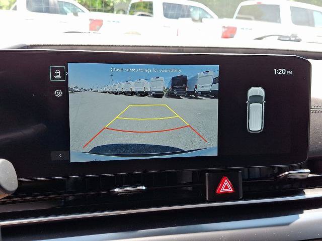 Used 2025 Kia Carnival FWD image 19