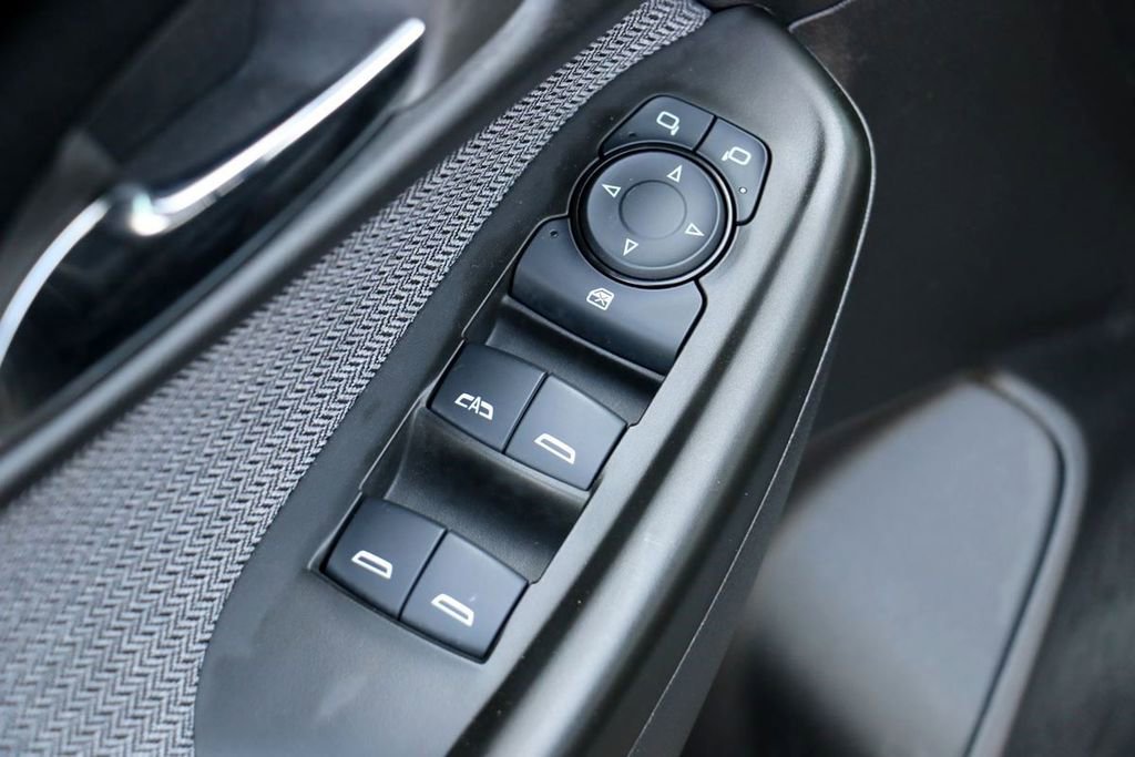 Used 2026 Chevrolet TrailBlazer LT w/ Driver Confidence Package FWD image 16