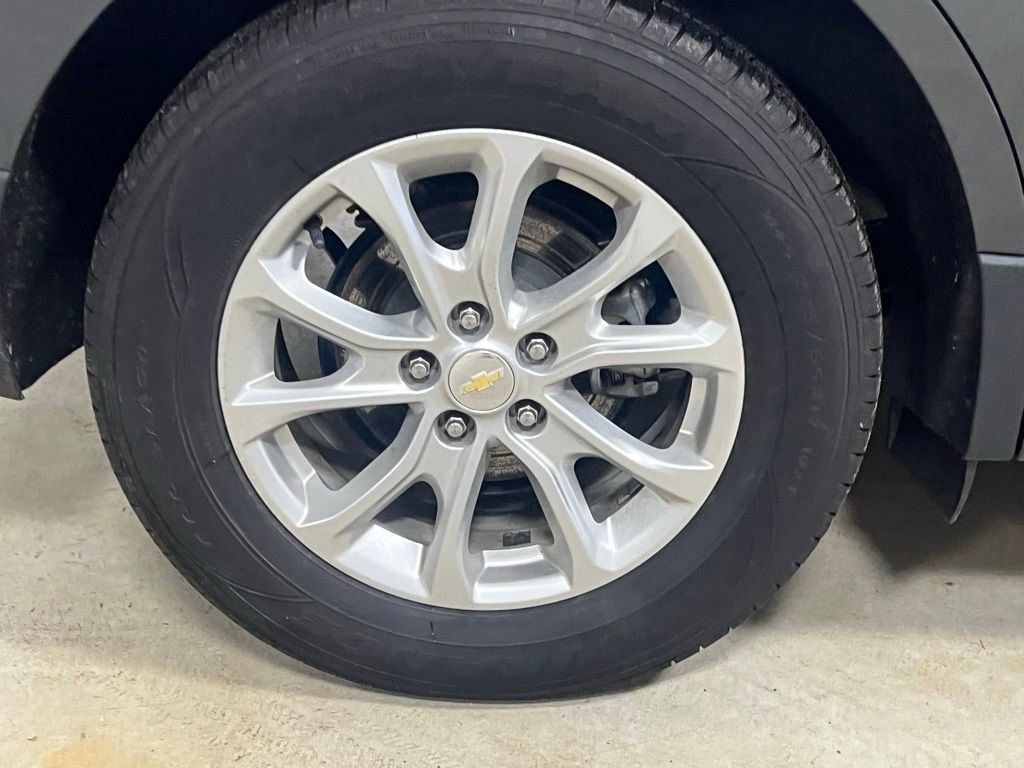 Used 2021 Chevrolet Equinox LT w/ Driver Convenience Package image 15