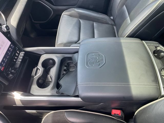 Used 2023 RAM 1500 Laramie AWD/4WD image 30