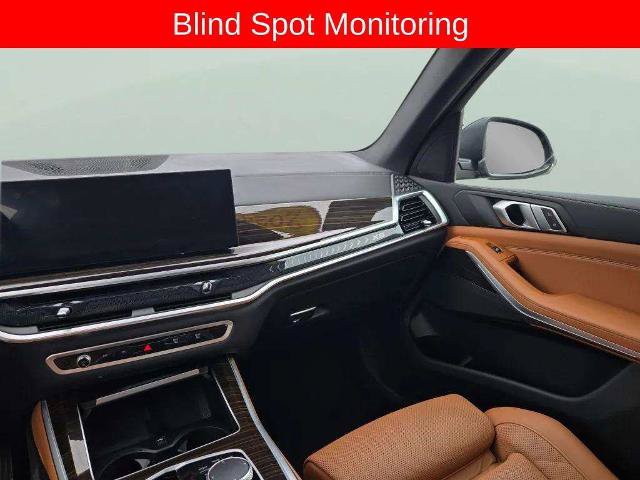 Used 2024 BMW X5 xDrive40i w/ Parking Assistance Package AWD/4WD image 10