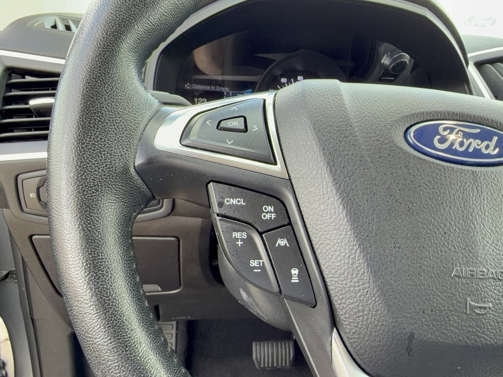 Certified 2022 Ford Edge Titanium w/ Equipment Group 301A image 23