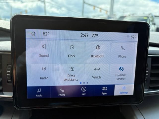 Certified 2022 Ford Explorer XLT w/ Equipment Group 202A AWD/4WD image 24