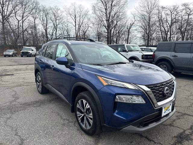 Used 2022 Nissan Rogue SV w/ SV Premium Package AWD/4WD image 1