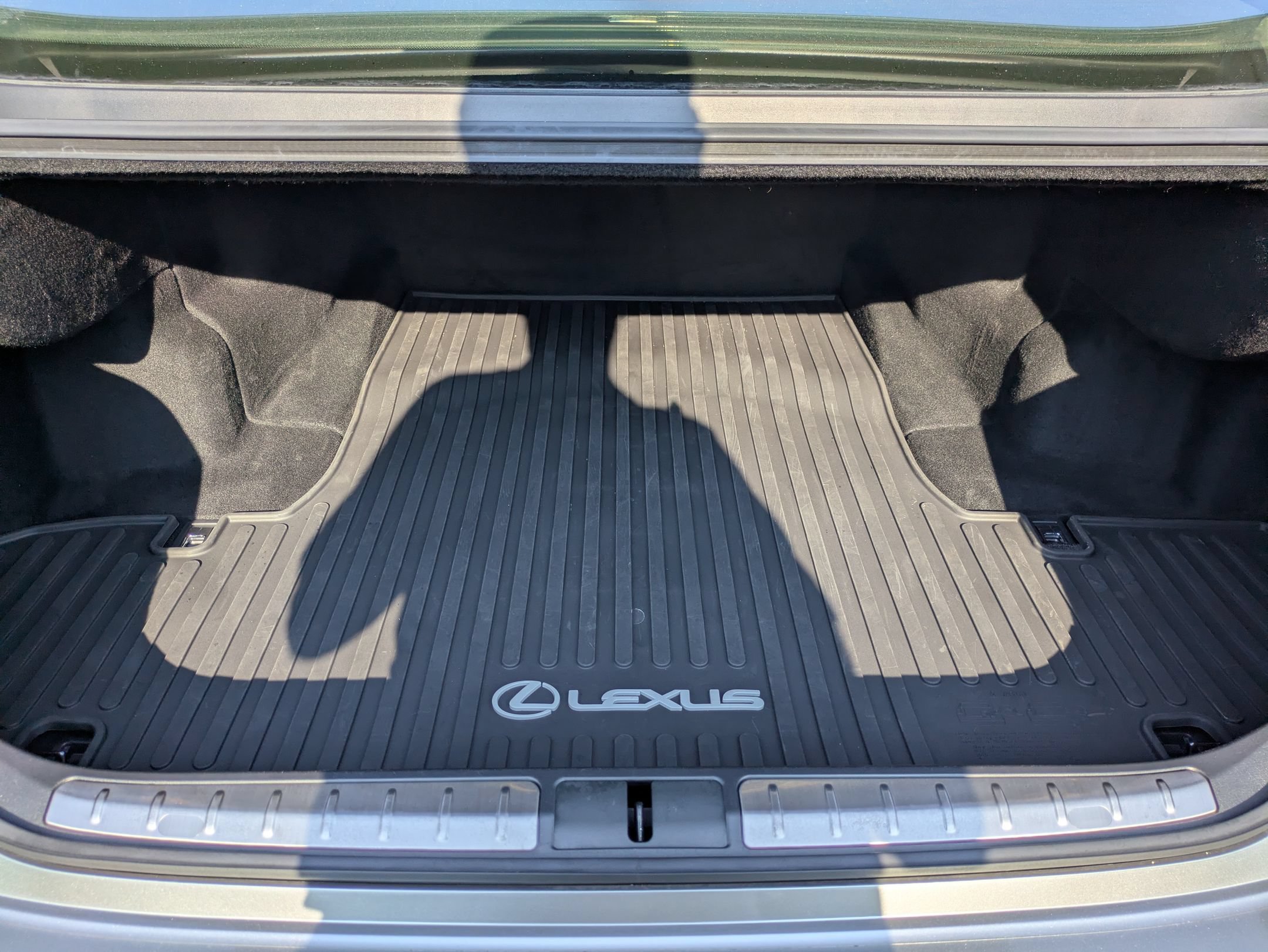 Used 2022 Lexus LS 500 w/ Interior Upgrade Package RWD image 34