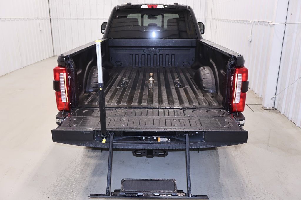 Certified 2023 Ford F350 Lariat w/ Lariat Ultimate Package image 46