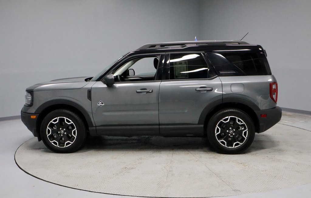 Certified 2025 Ford Bronco Sport Outer Banks w/ Outer Banks Tech Package+ image 2