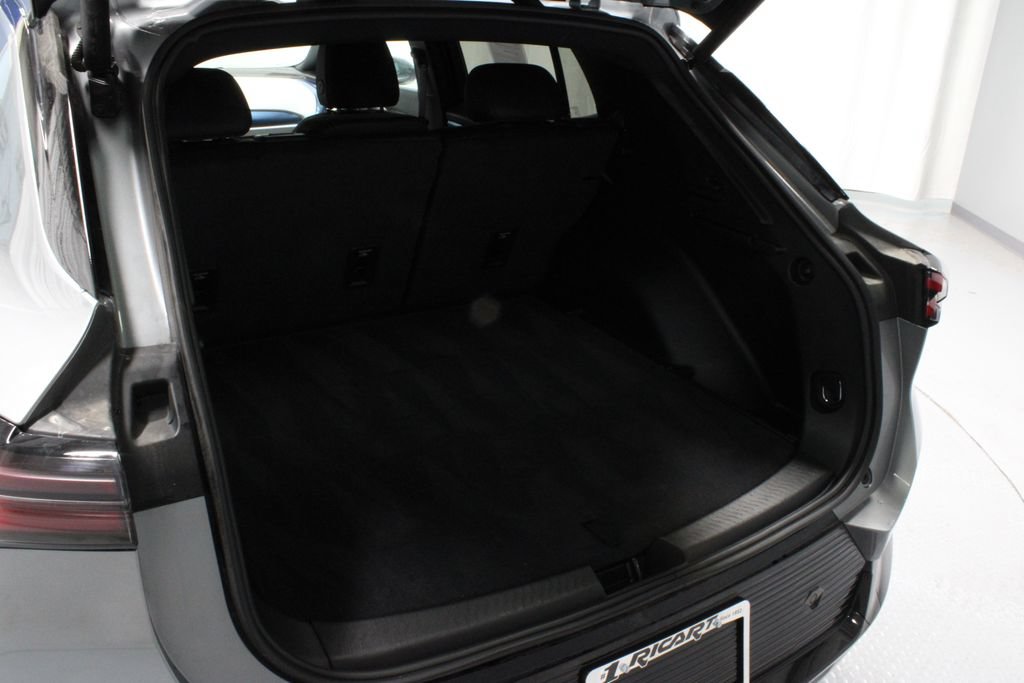Used 2024 Chevrolet Equinox EV LT FWD image 17