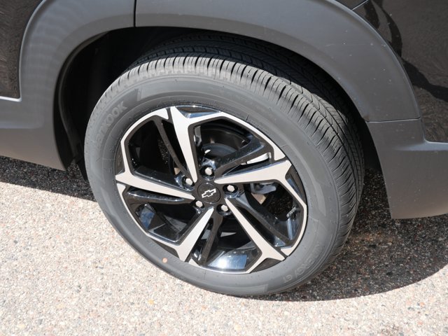 Used 2022 Chevrolet TrailBlazer RS w/ Sun and Liftgate Package AWD/4WD image 8