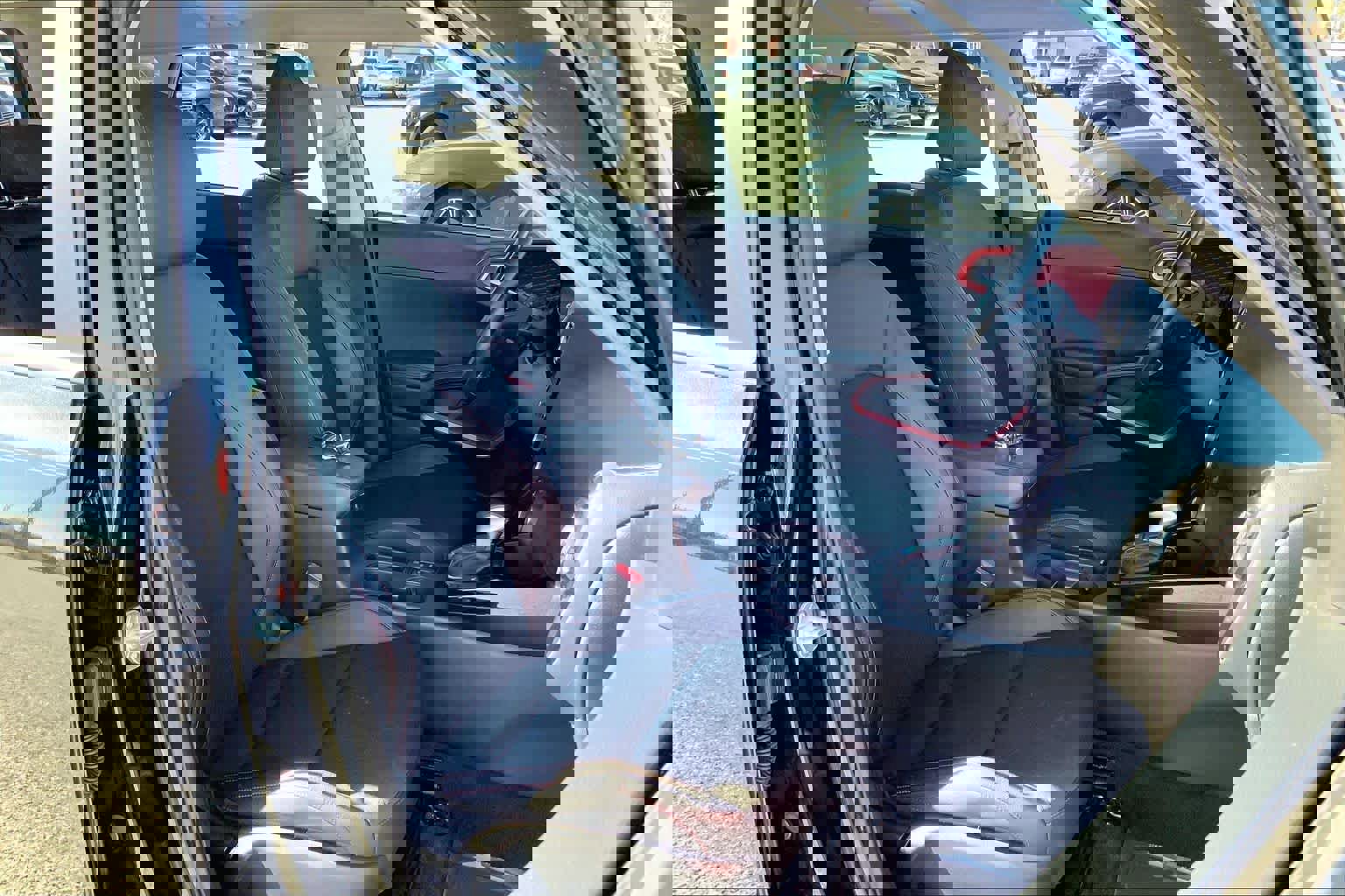 Used 2023 Kia Soul GT-Line w/ GT-Line Technology Package image 11