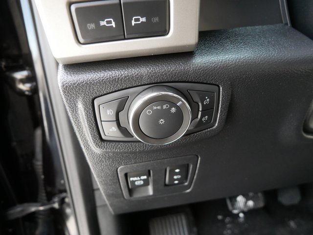 Certified 2020 Ford F150 Lariat w/ Equipment Group 502A Luxury image 17