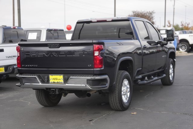 Used 2024 Chevrolet Silverado 2500 LT w/ Convenience Package image 4