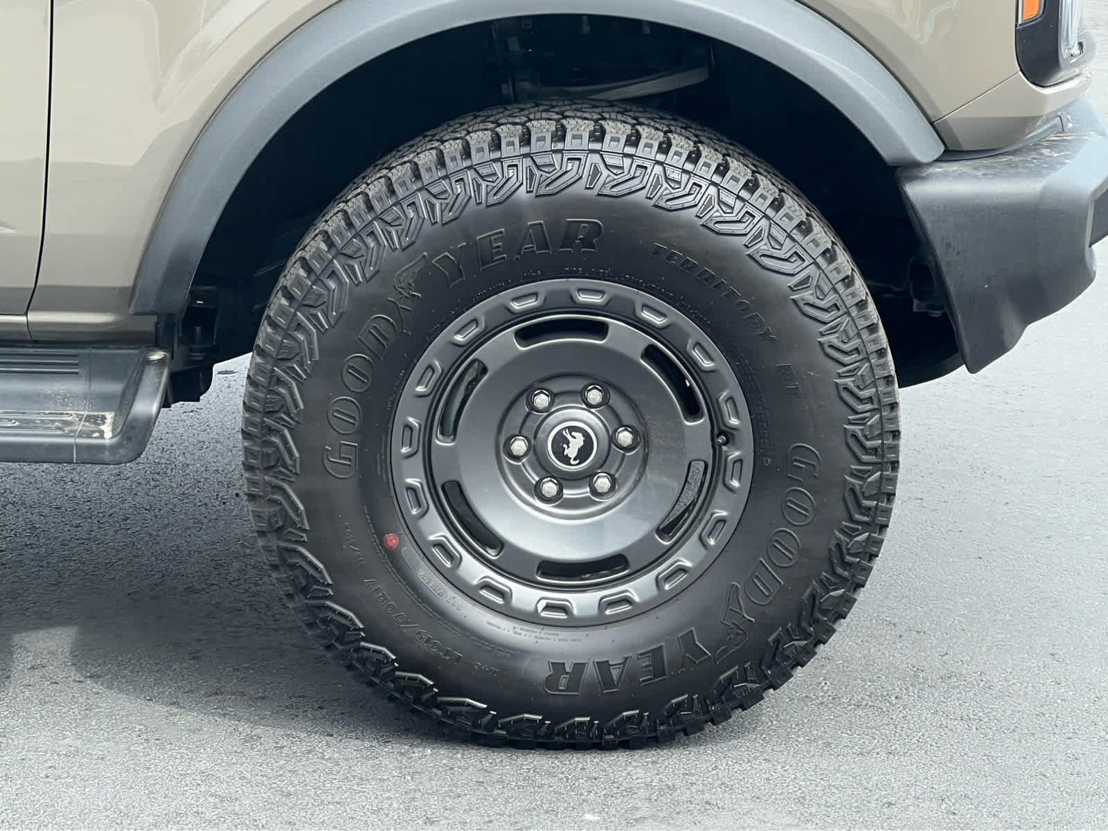 Certified 2025 Ford Bronco Outer Banks w/ Sasquatch Package AWD/4WD image 16