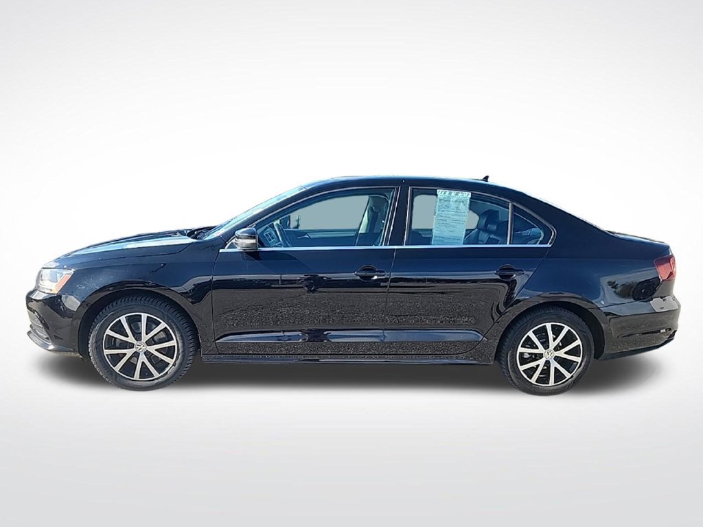 Used 2017 Volkswagen Jetta SE FWD image 4