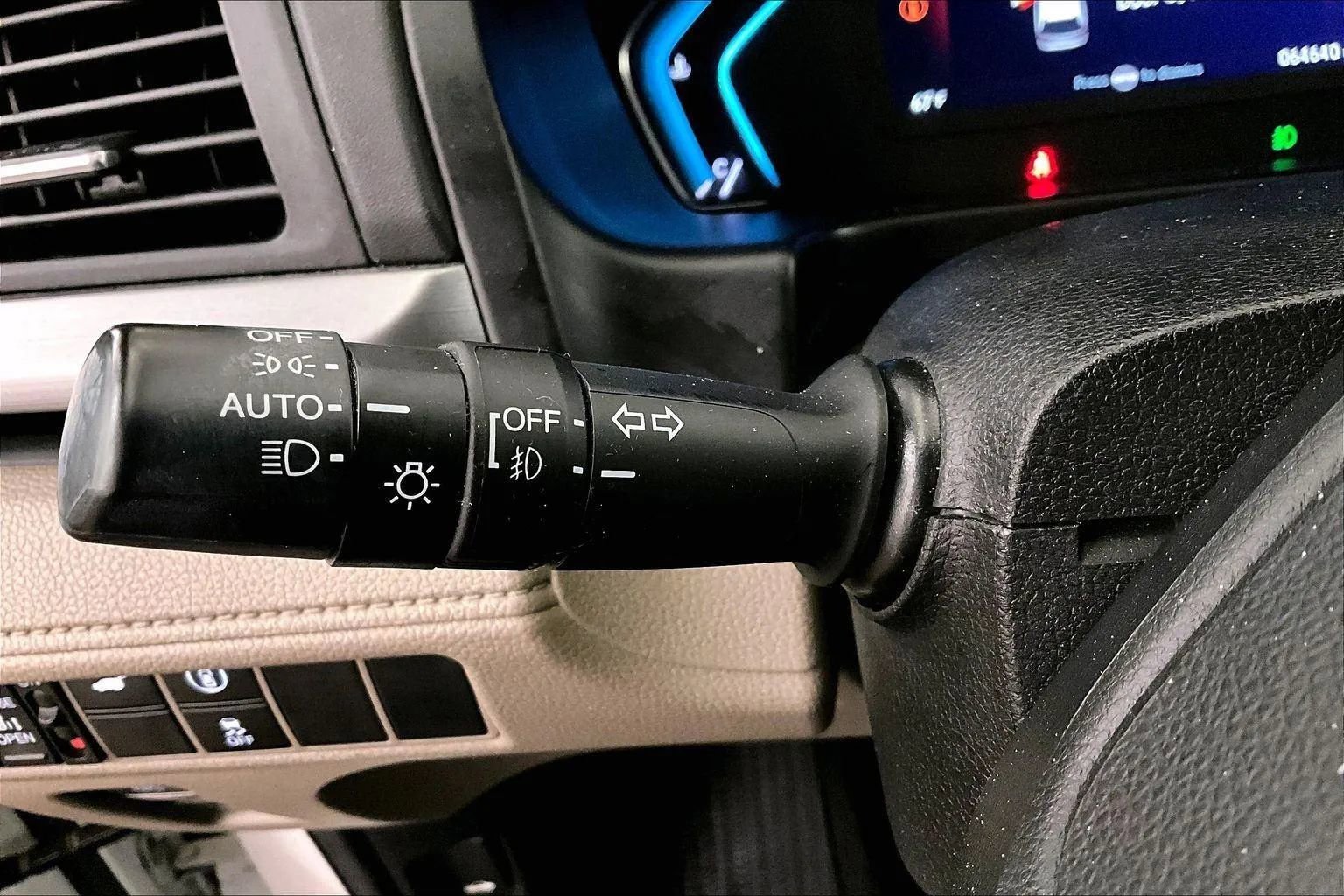 Used 2021 Honda Odyssey EX-L image 31