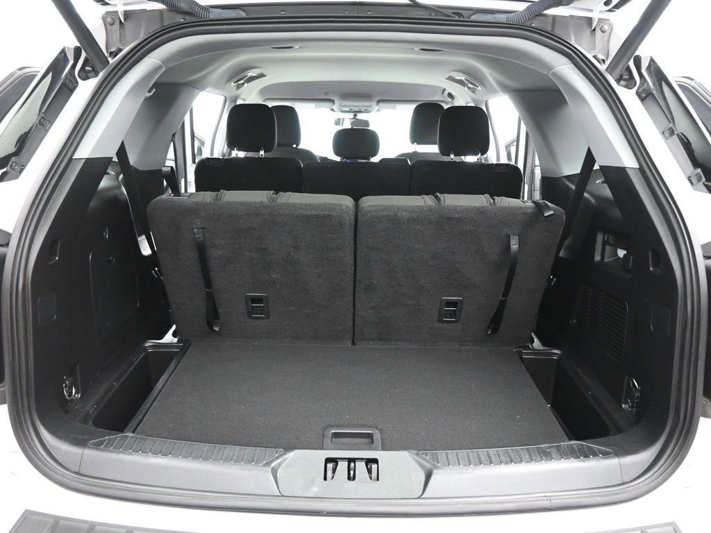 Certified 2021 Ford Explorer XLT image 25