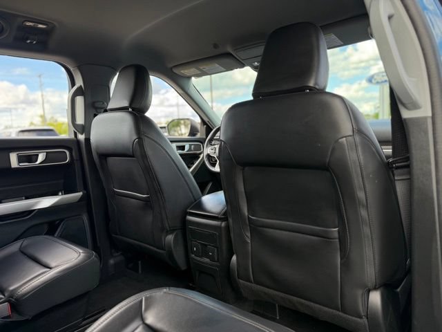 Certified 2023 Ford Explorer XLT w/ Equipment Group 202A AWD/4WD image 18
