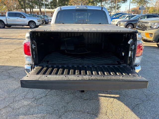Used 2021 Toyota Tacoma TRD Off-Road image 9
