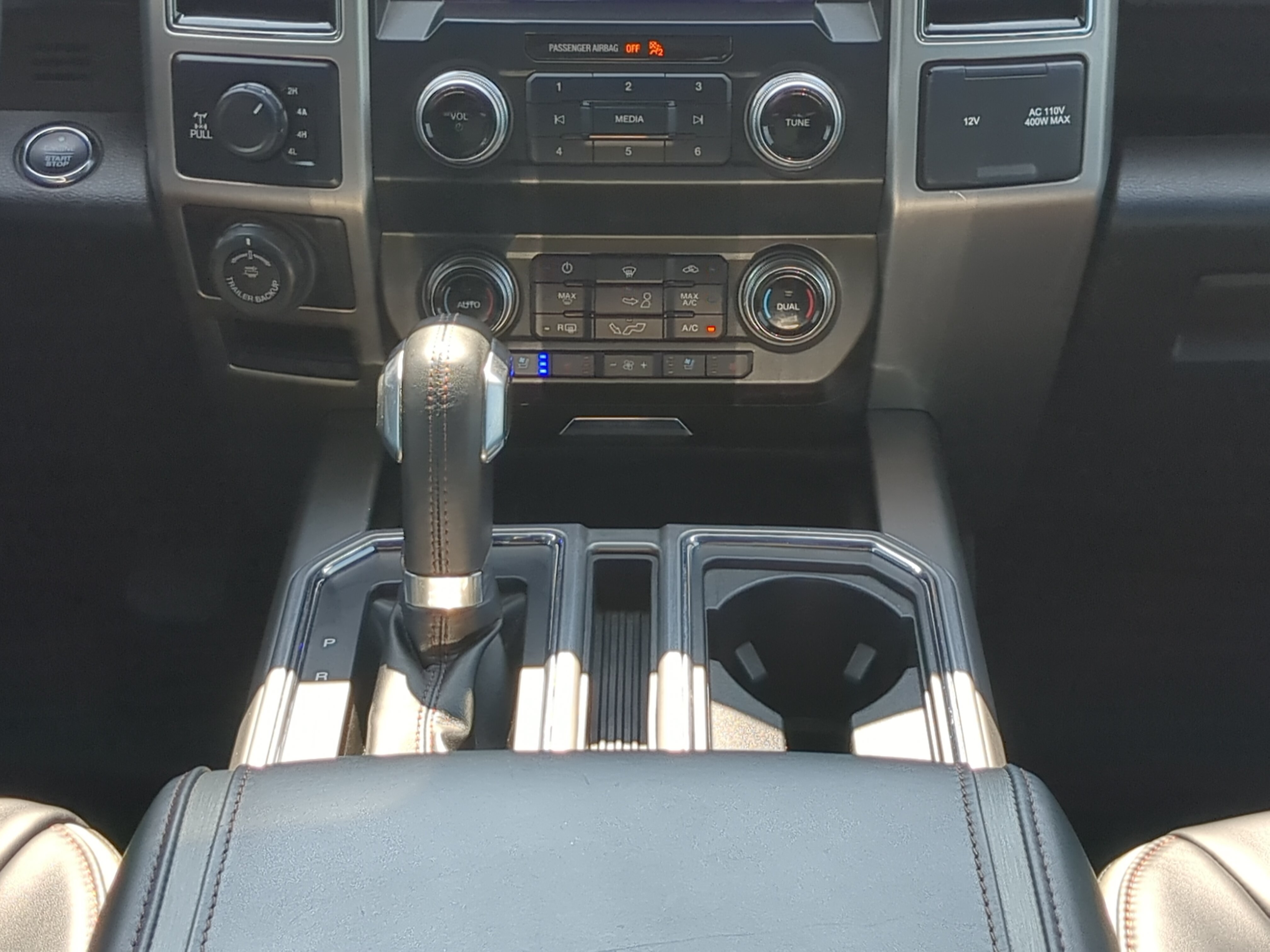 Certified 2020 Ford F150 Platinum w/ Equipment Group 701A Luxury AWD/4WD image 17