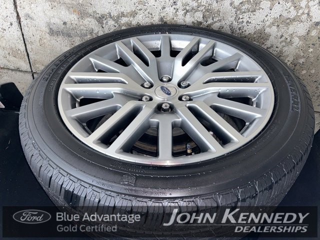 Certified 2023 Ford Expedition Limited image 9