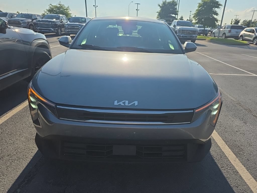 Used 2025 Kia K4 FWD image 3