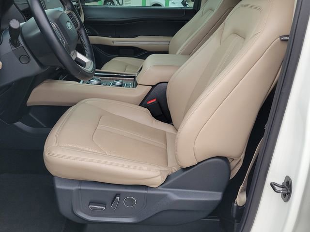 Certified 2022 Ford Expedition Limited image 9