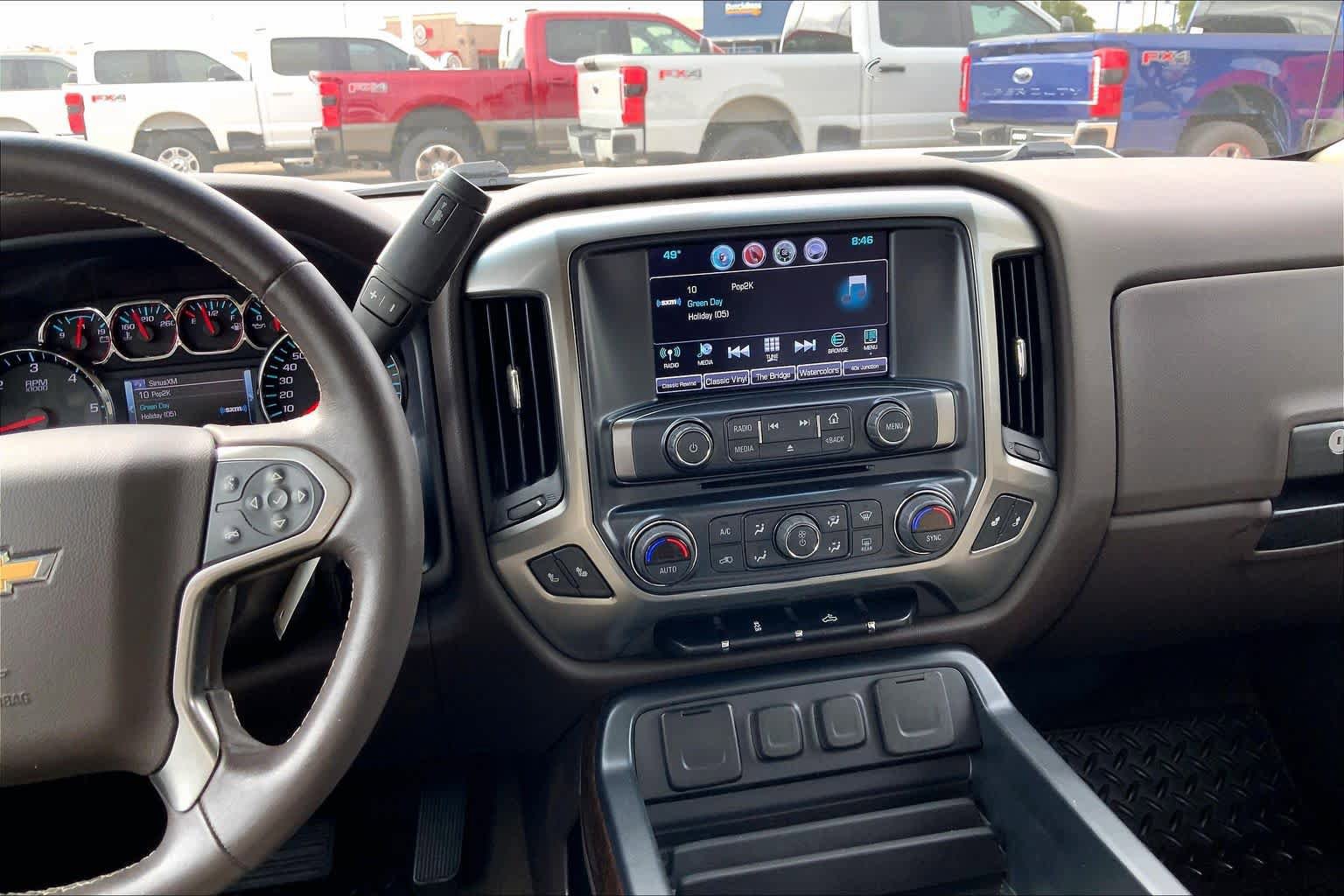 Used 2018 Chevrolet Silverado 1500 LT w/ Texas Edition RWD image 7