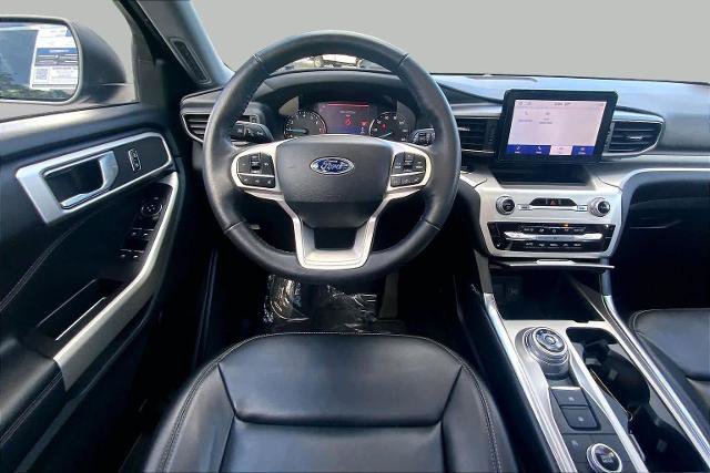 Certified 2022 Ford Explorer XLT w/ Equipment Group 202A AWD/4WD image 11