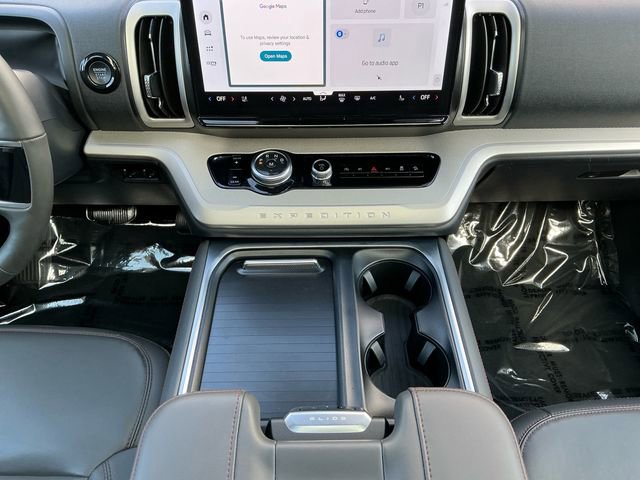 Certified 2025 Ford Expedition Active AWD/4WD image 15