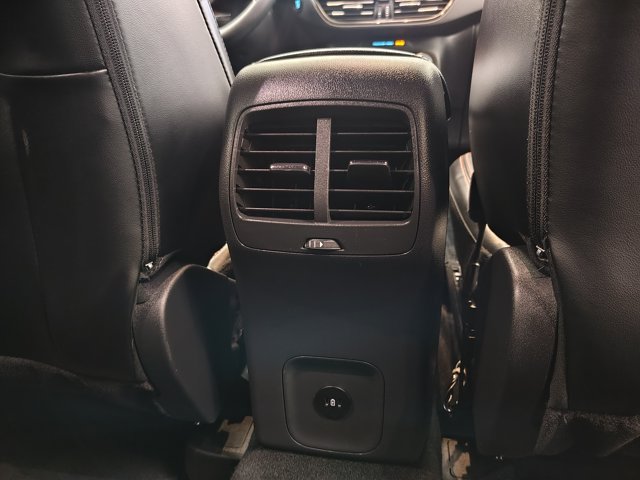 Certified 2025 Ford Escape ST-Line AWD/4WD image 31
