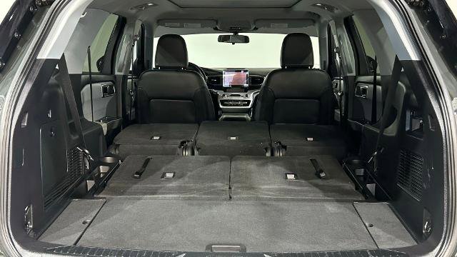Certified 2021 Ford Explorer XLT w/ Equipment Group 202A AWD/4WD image 39