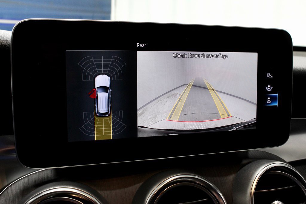 Used 2022 Mercedes-Benz GLC 300 4MATIC image 9