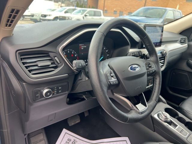 Certified 2020 Ford Escape SEL image 8