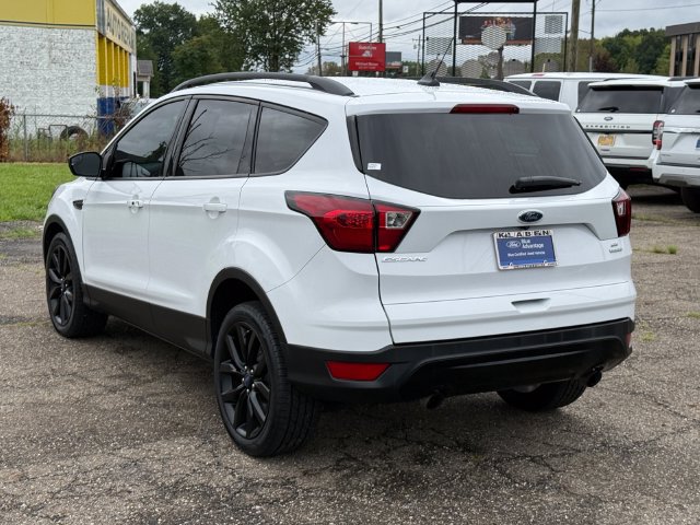 Certified 2019 Ford Escape SE FWD image 8