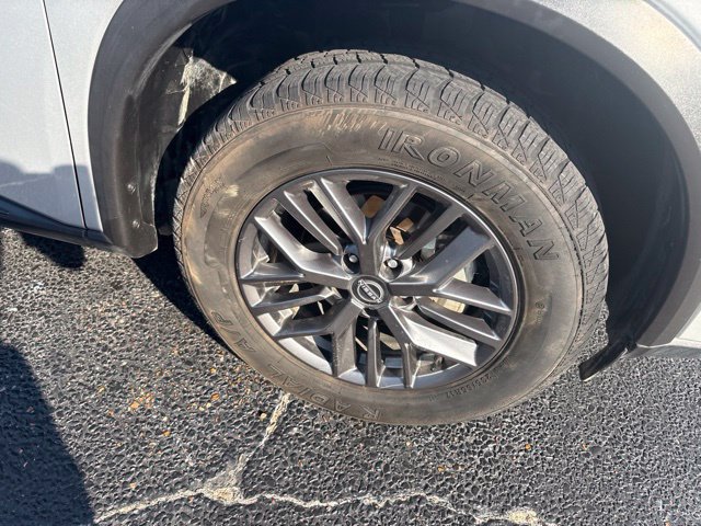 Used 2024 Nissan Rogue S AWD/4WD image 10