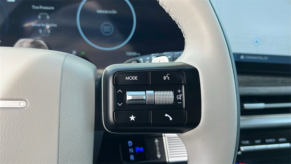 Used 2025 Hyundai Santa Fe Calligraphy image 18