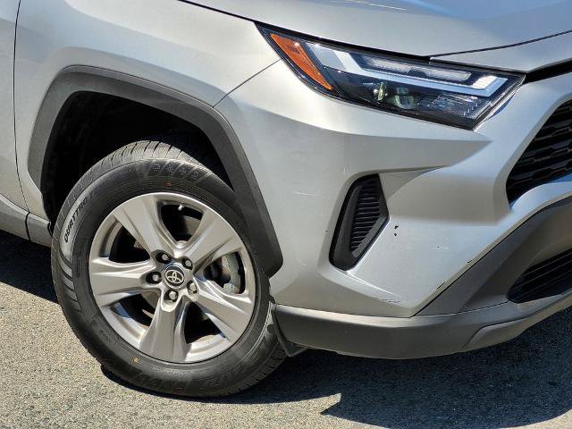 Used 2024 Toyota RAV4 LE AWD/4WD image 9