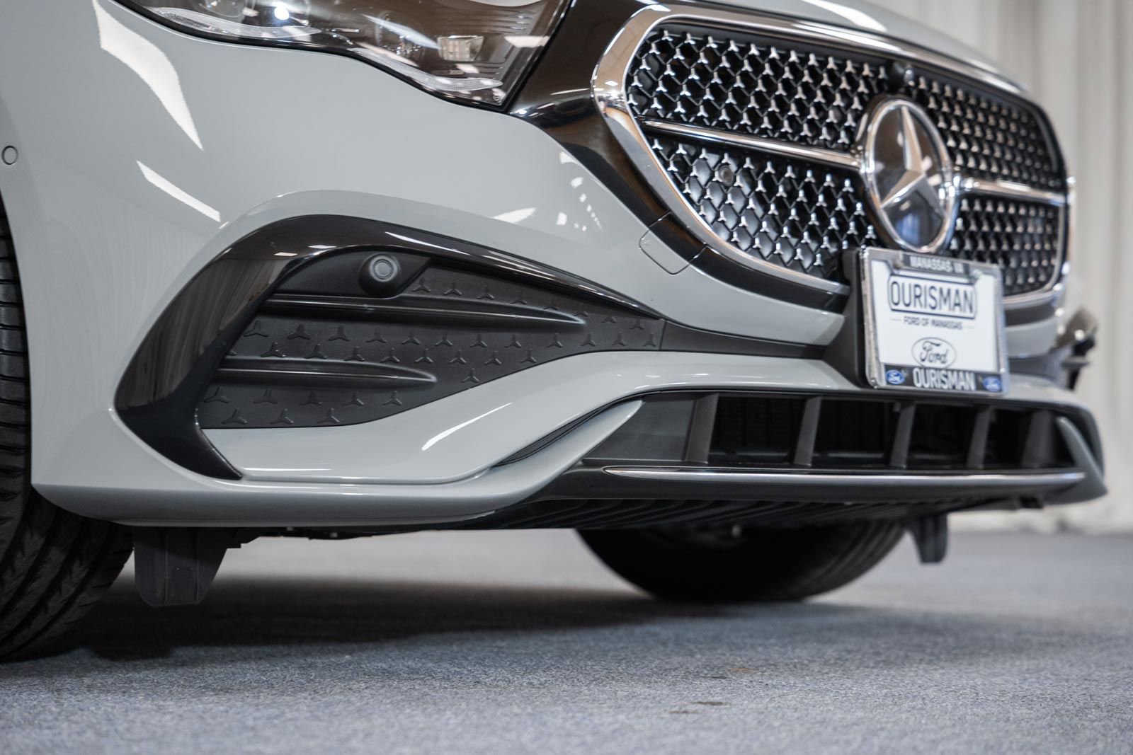 Used 2025 Mercedes-Benz E 350 4MATIC Sedan image 17