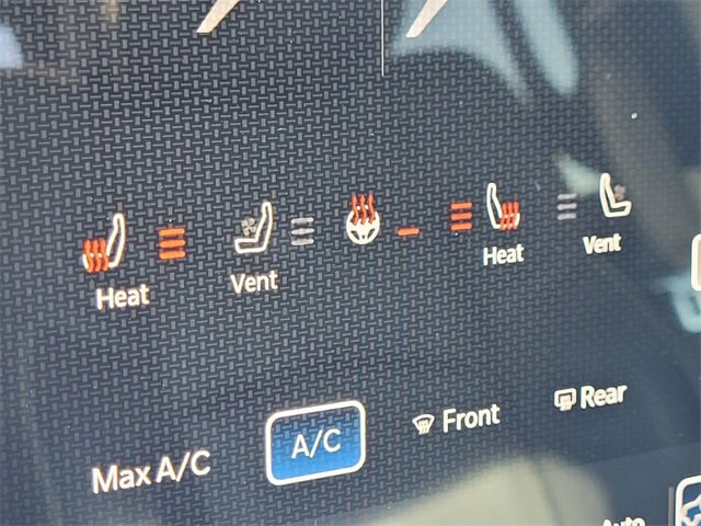 Used 2024 RAM 2500 Limited image 23