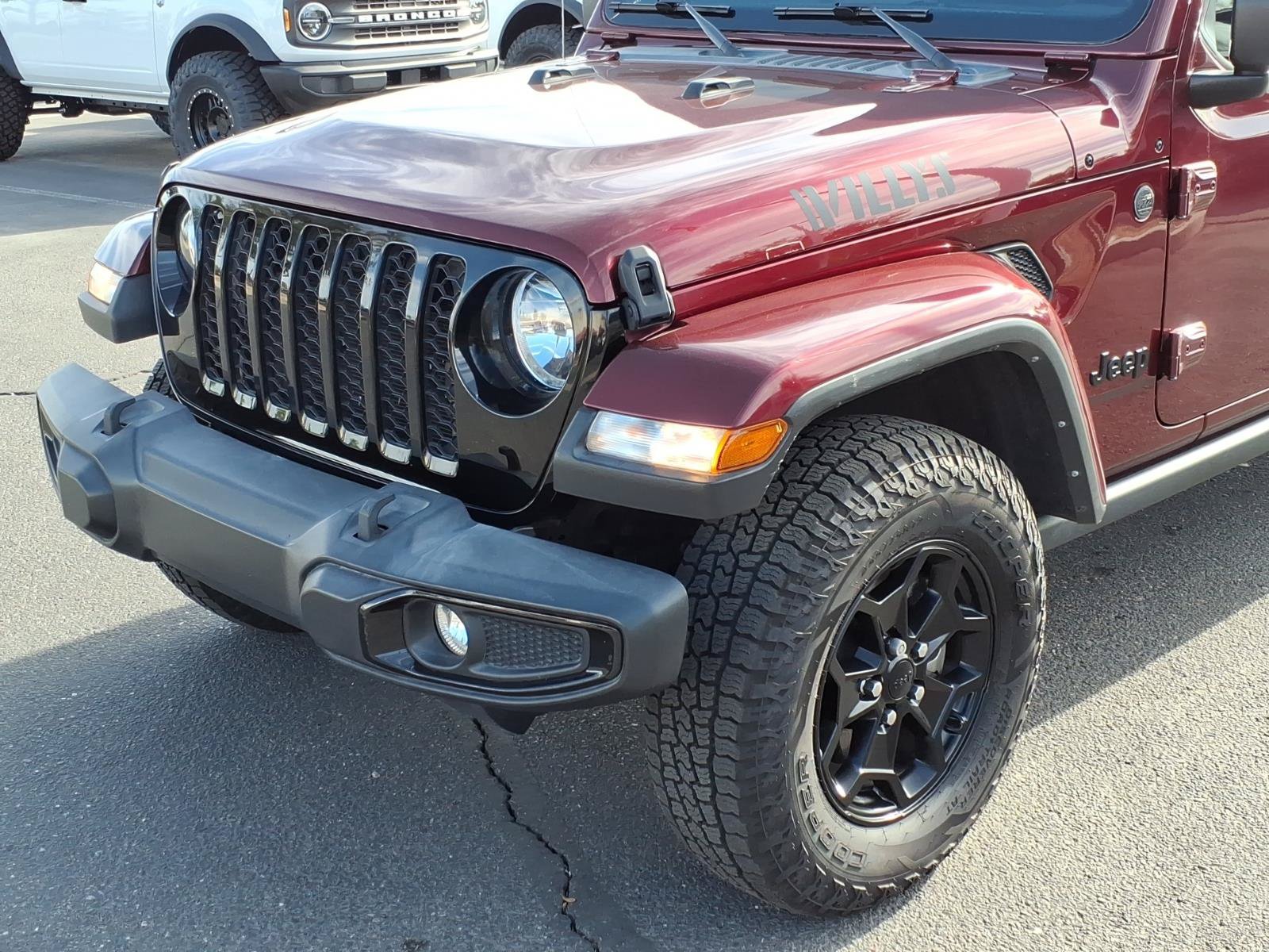 Used 2022 Jeep Gladiator Sport AWD/4WD image 8