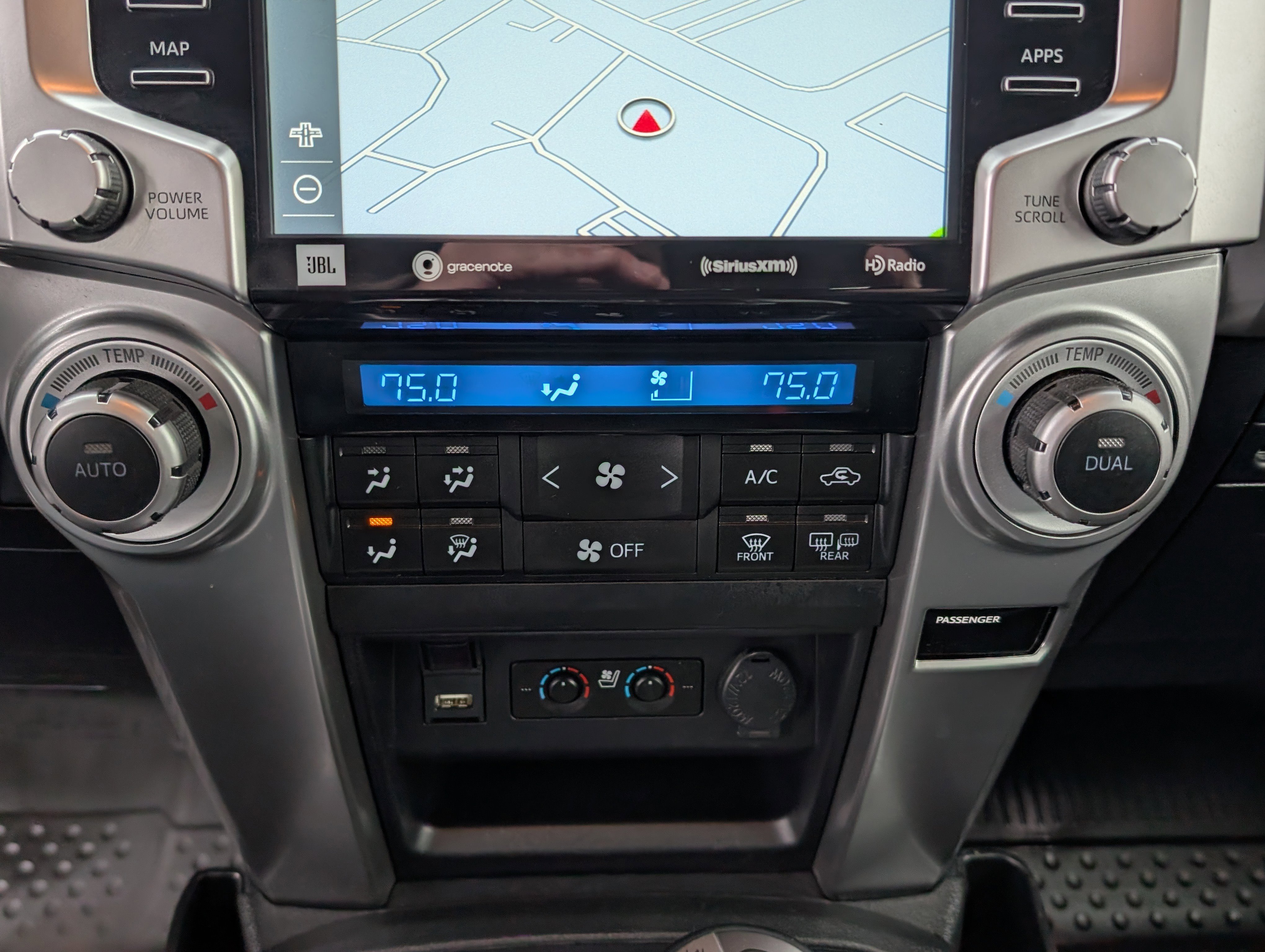 Used 2022 Toyota 4Runner Limited image 28