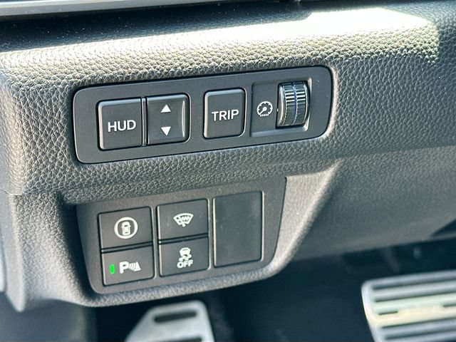 Used 2020 Honda Accord Touring image 16
