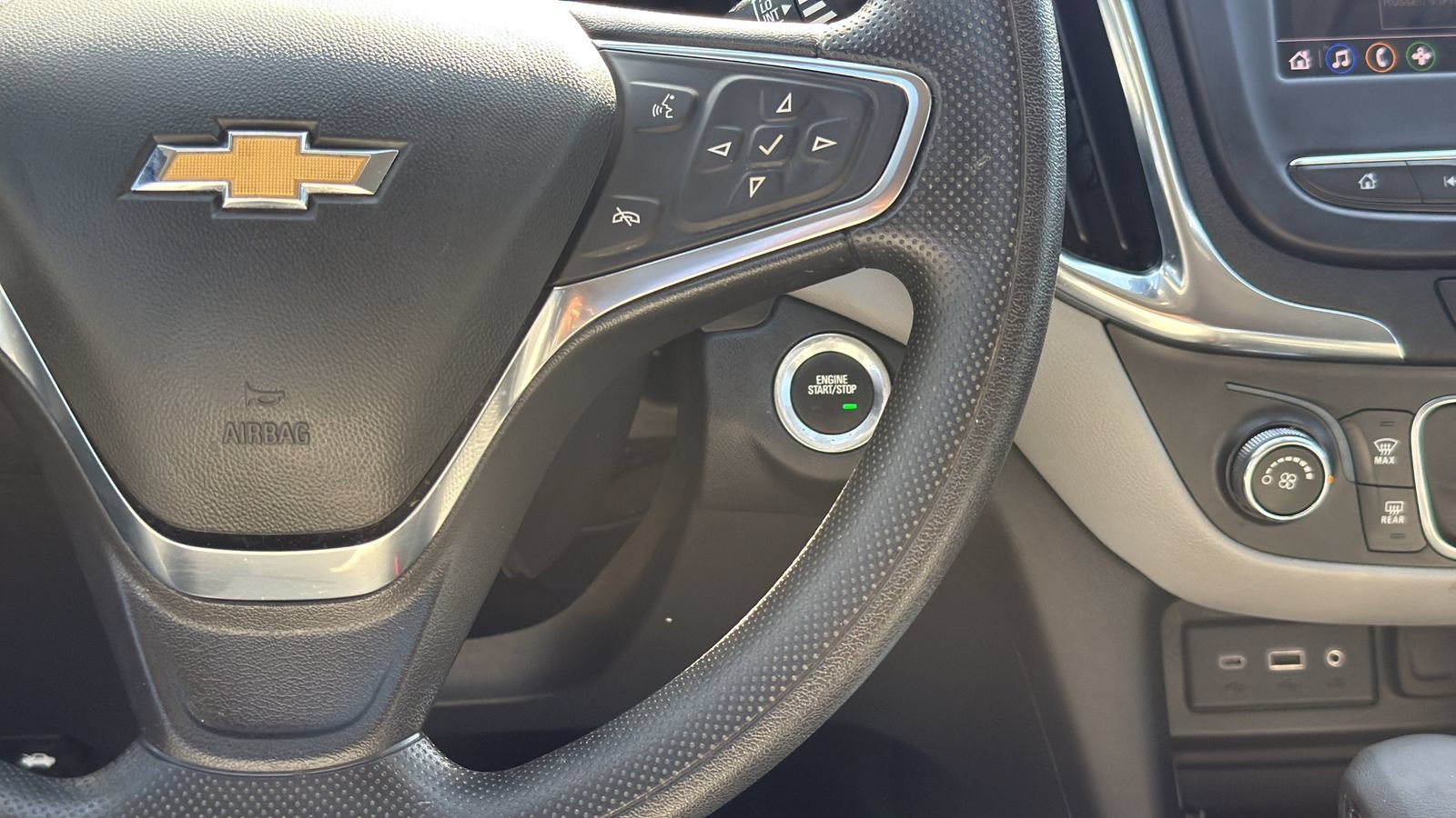 Used 2024 Chevrolet Equinox LS w/ LS Convenience Package FWD image 16