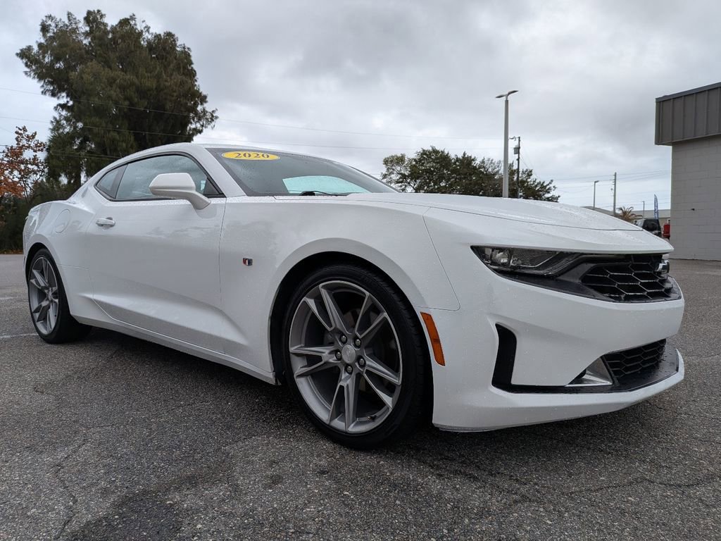 Used 2020 Chevrolet Camaro LT w/ RS Package image 8