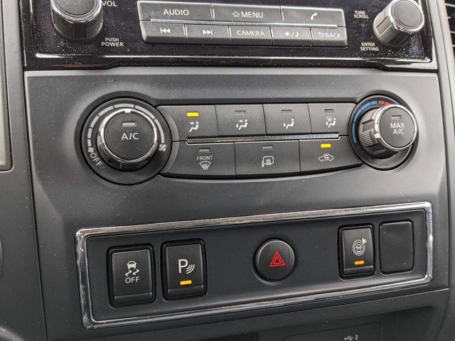 Used 2023 Nissan Titan SV AWD/4WD image 18