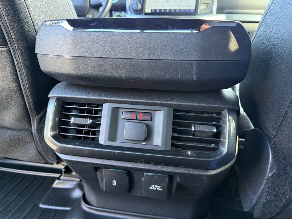 Certified 2022 Ford F150 Lariat w/ Equipment Group 502A High image 18