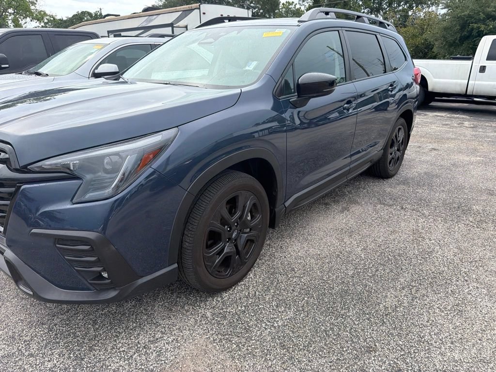 Used 2024 Subaru Ascent Onyx Edition w/ Popular Package Onyx AWD/4WD image 2