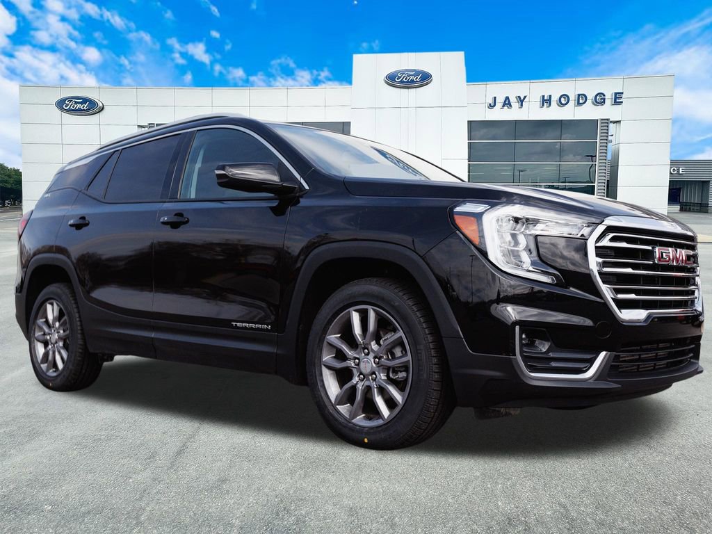 Used 2024 GMC Terrain SLT