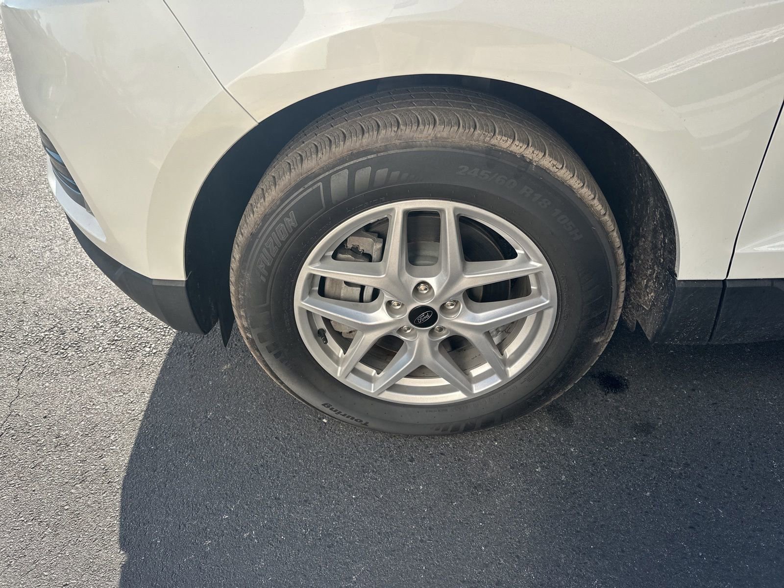 Certified 2024 Ford Edge SEL w/ Convenience Package image 10